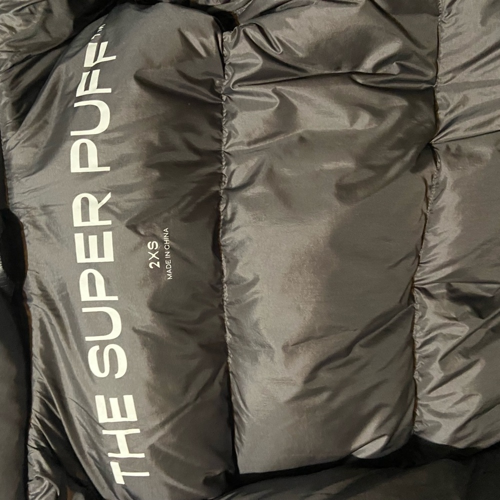 Super Puff Shorty
Puff corduroy 
Brand new (took tags of so I wouldn’t return)